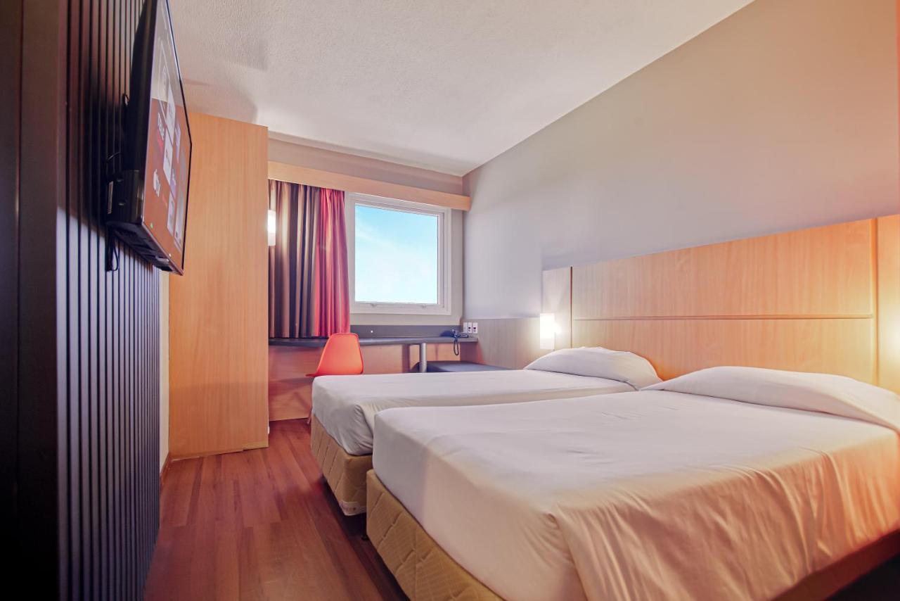 Hus Hotel Dourados Εξωτερικό φωτογραφία