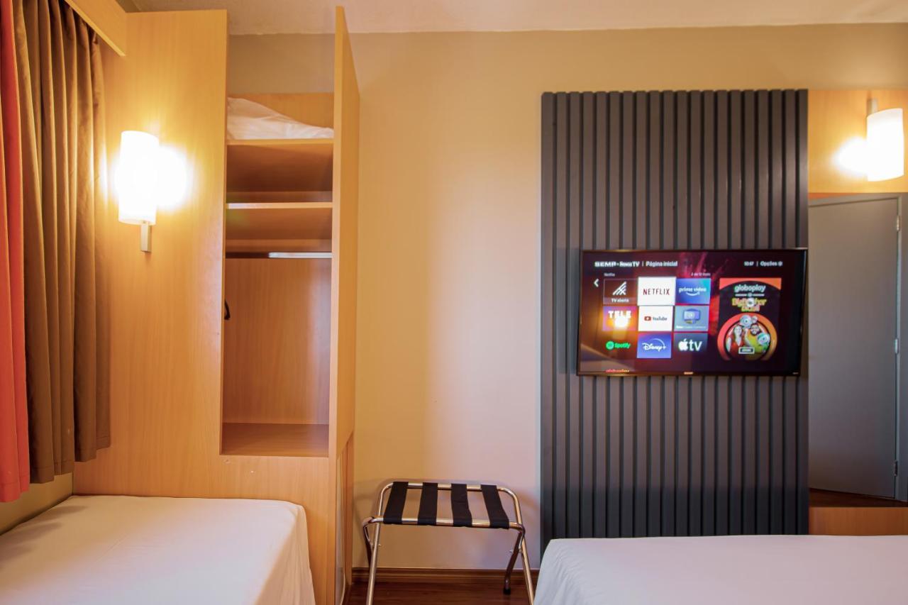 Hus Hotel Dourados Εξωτερικό φωτογραφία