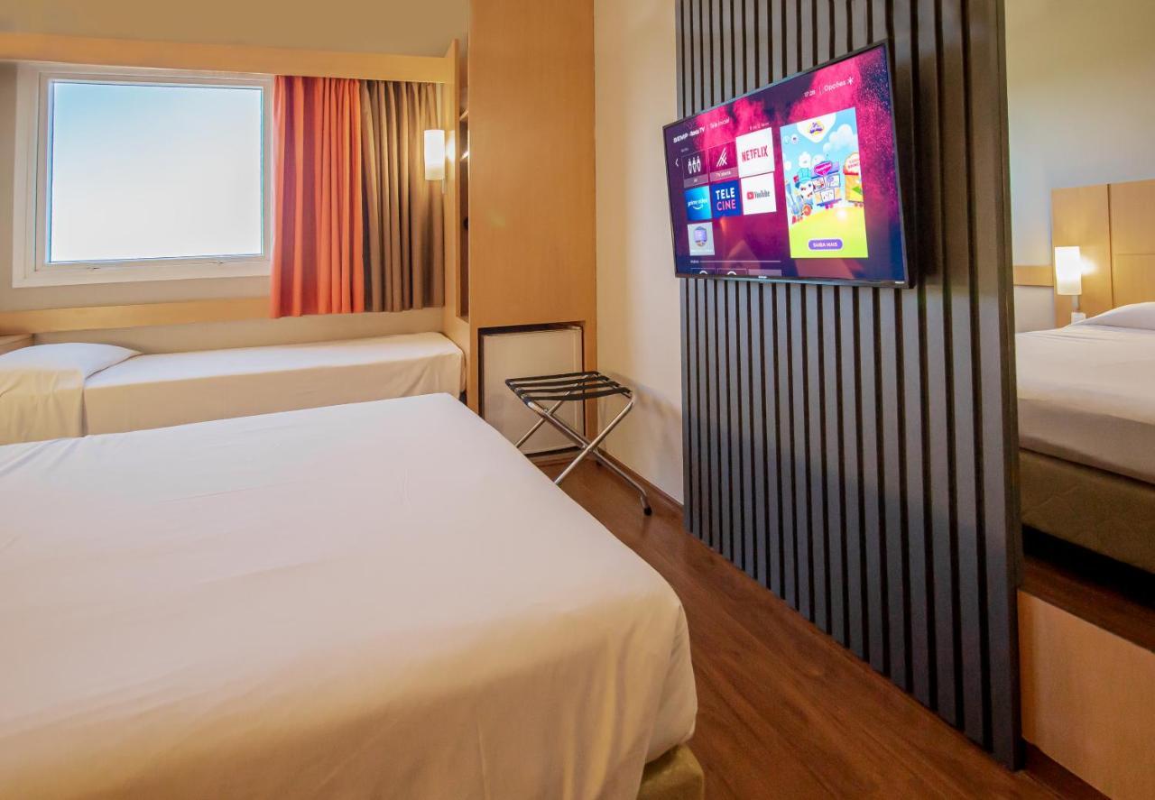 Hus Hotel Dourados Εξωτερικό φωτογραφία