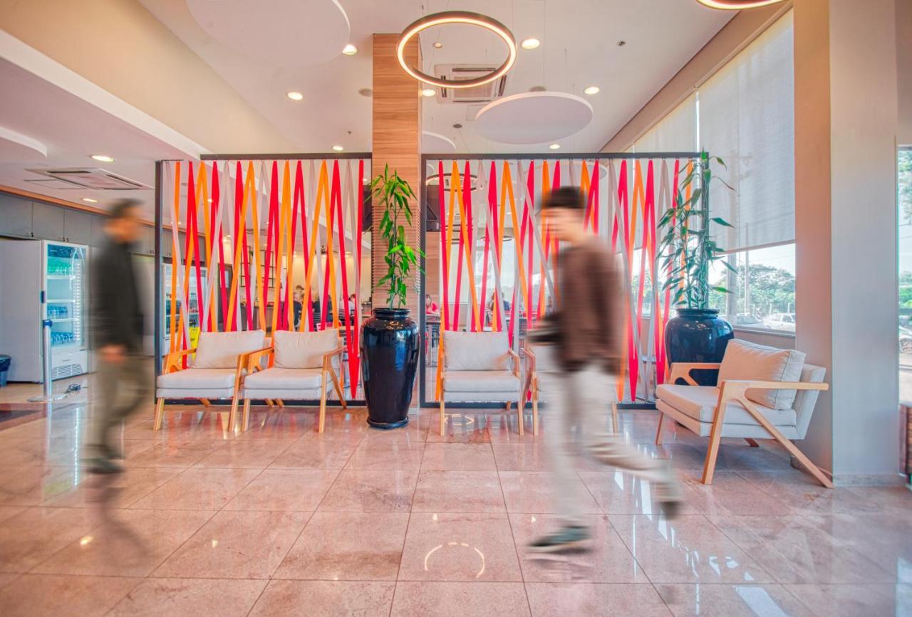 Hus Hotel Dourados Εξωτερικό φωτογραφία