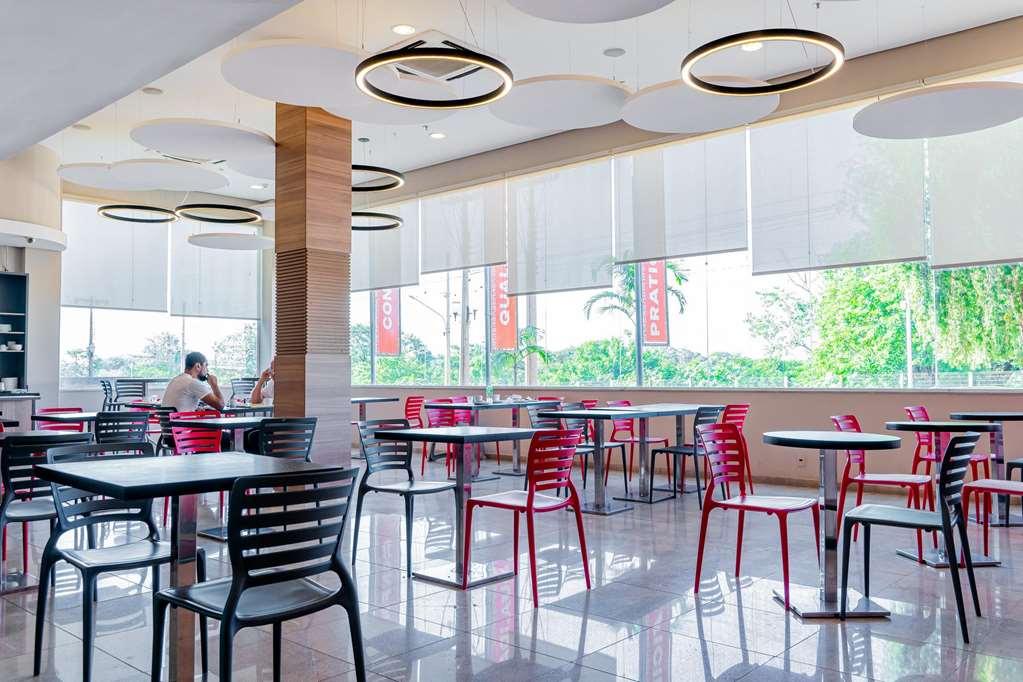 Hus Hotel Dourados Εστιατόριο φωτογραφία