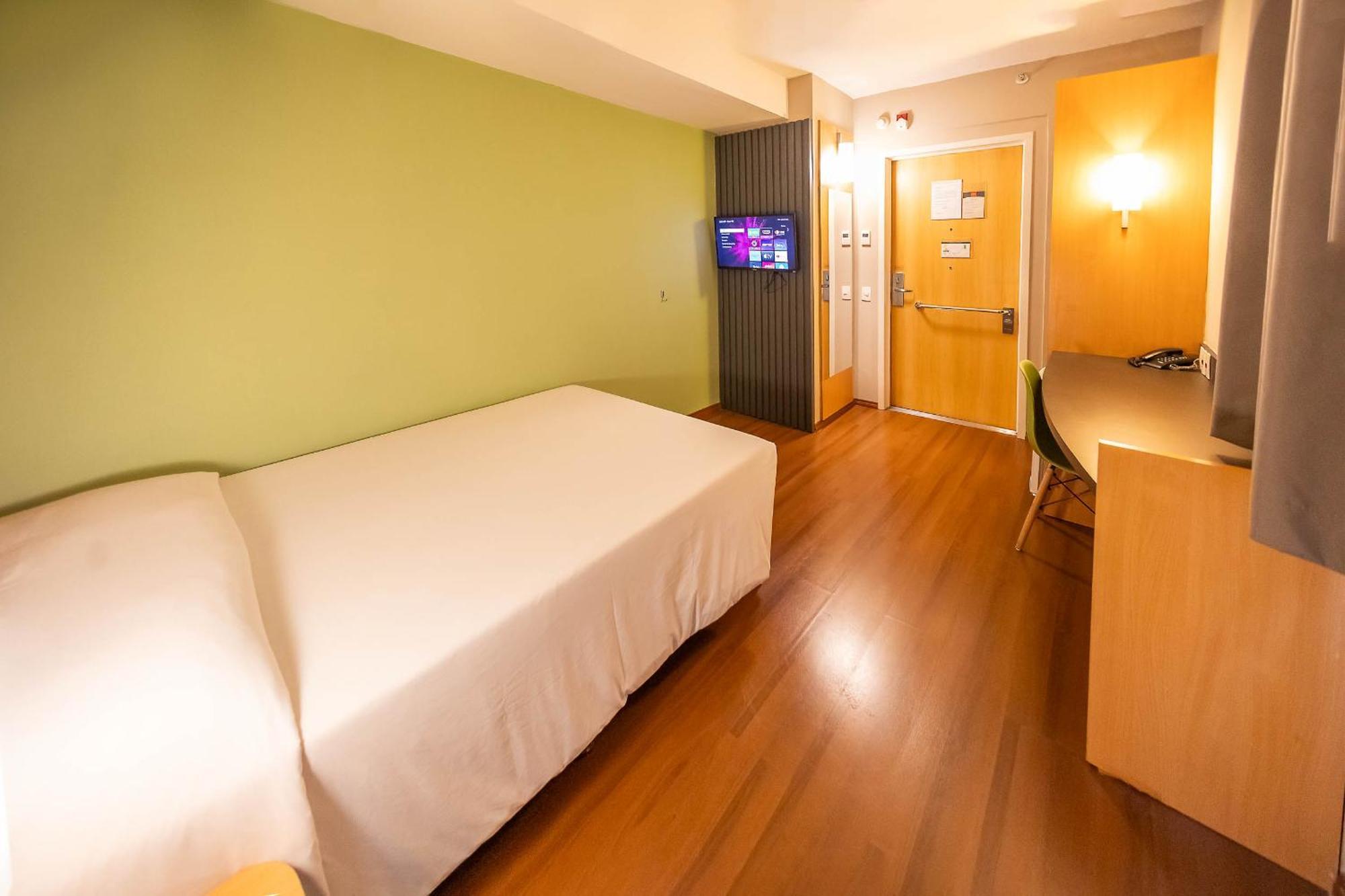 Hus Hotel Dourados Εξωτερικό φωτογραφία