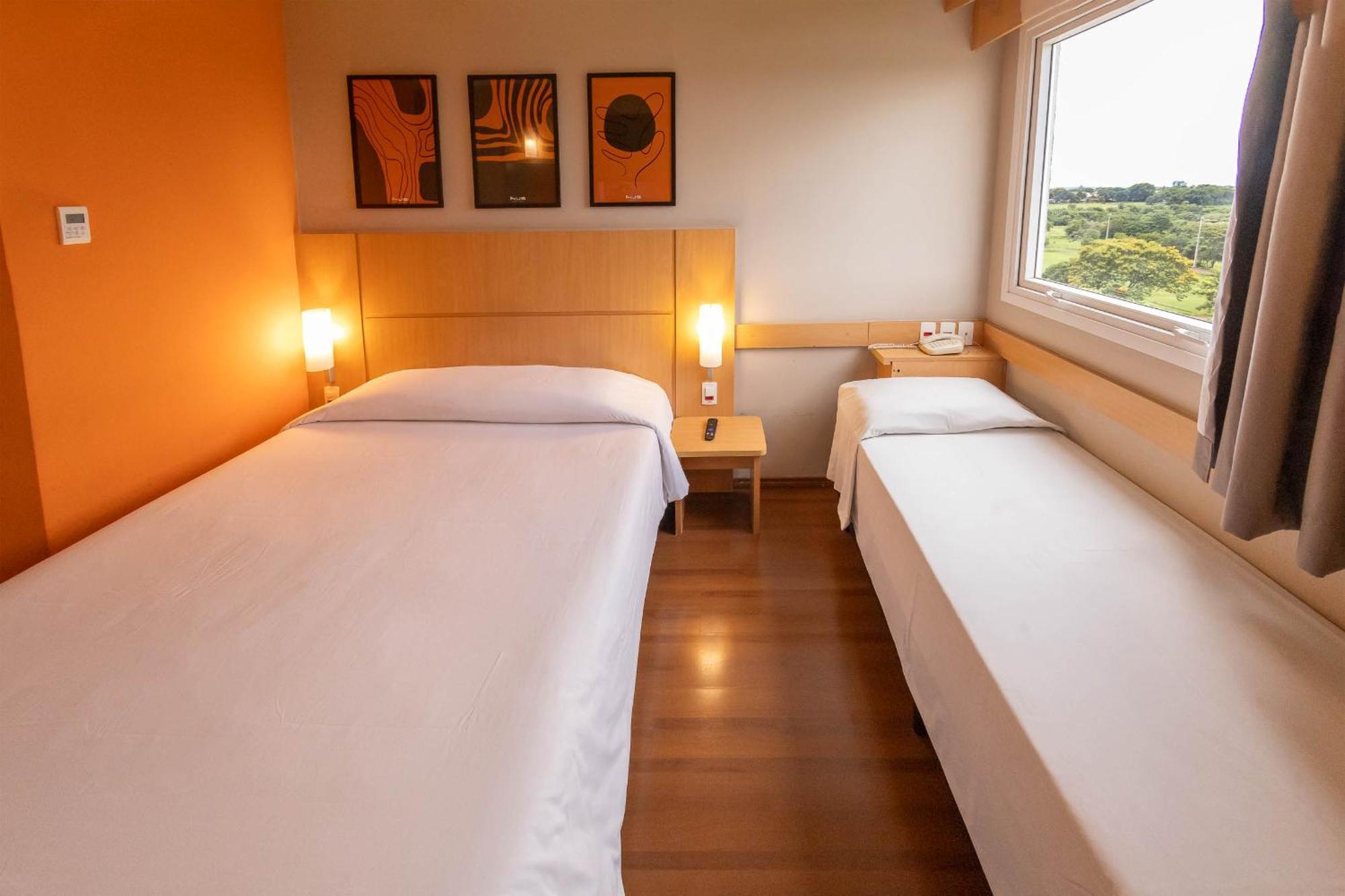 Hus Hotel Dourados Εξωτερικό φωτογραφία