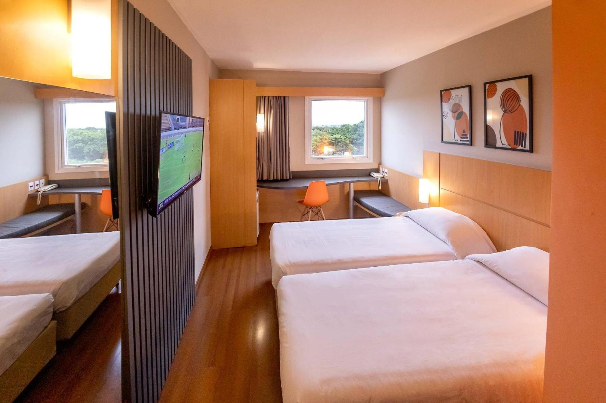 Hus Hotel Dourados Εξωτερικό φωτογραφία